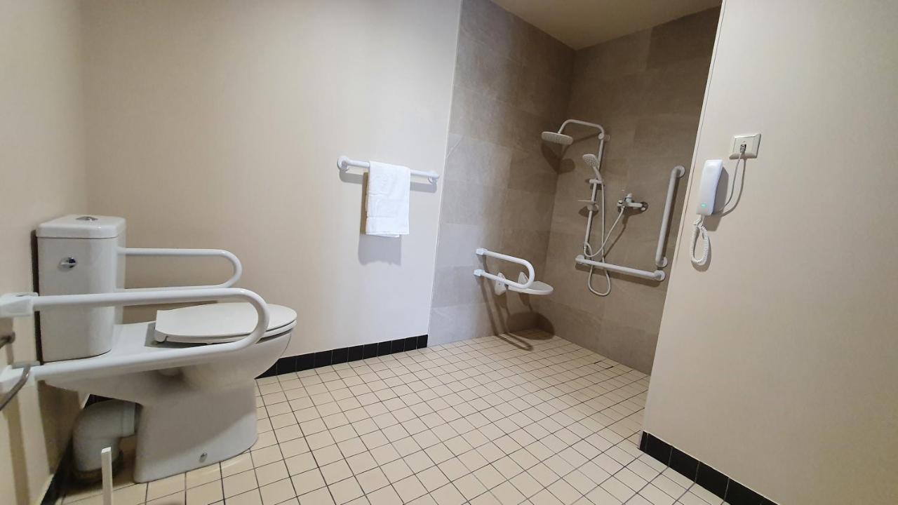 Carousel Hotel Тбилиси Екстериор снимка